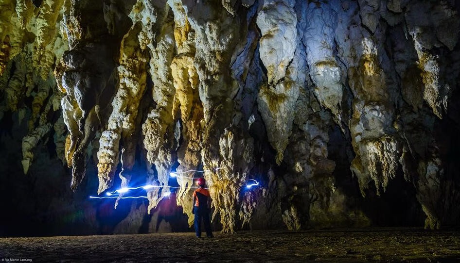 Caving in the undiscovered Langun-Gobingob Cave System